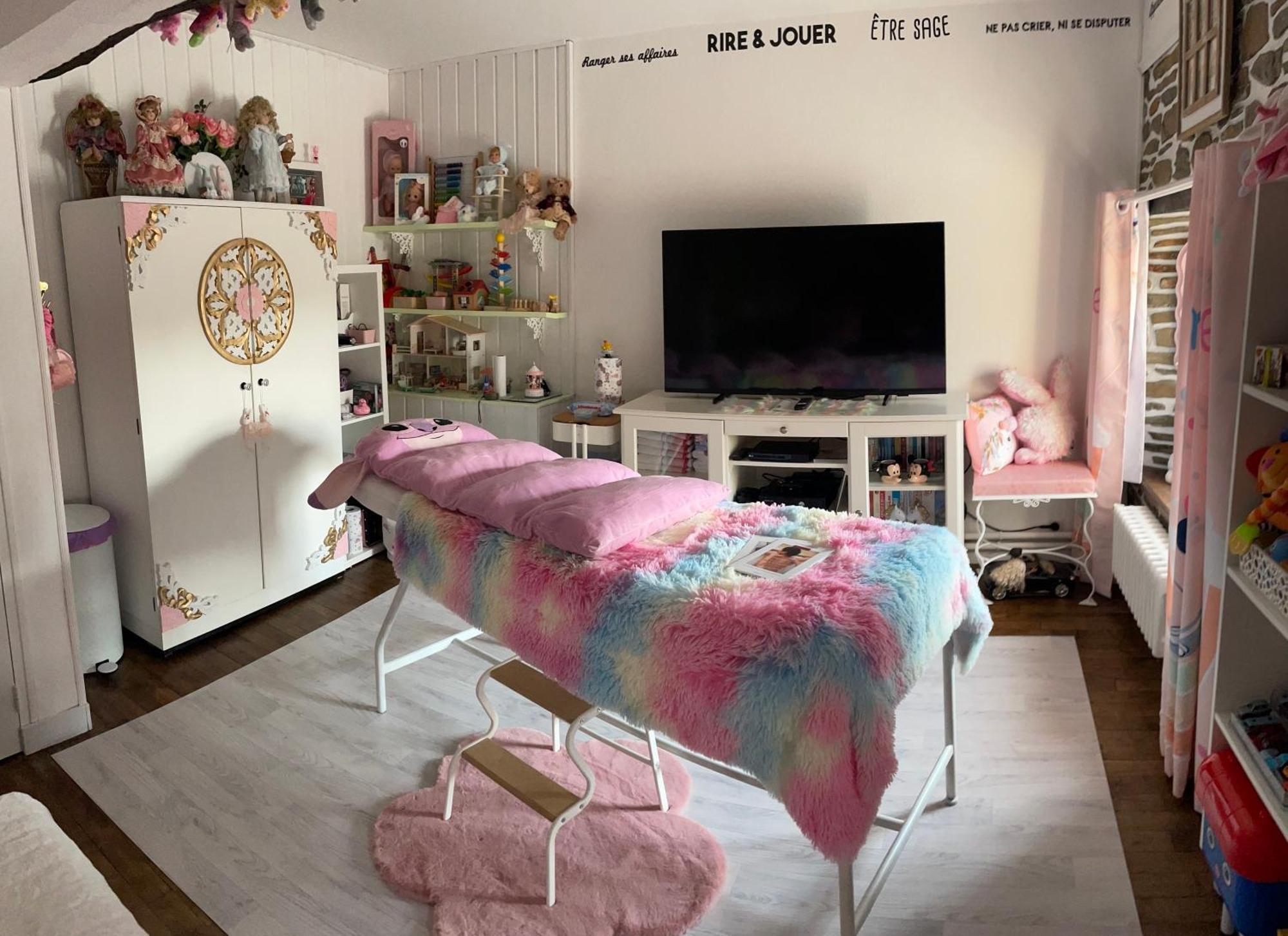Chambre Du Retour En Enfance - Abdl Dol-de-Bretagne Exteriér fotografie